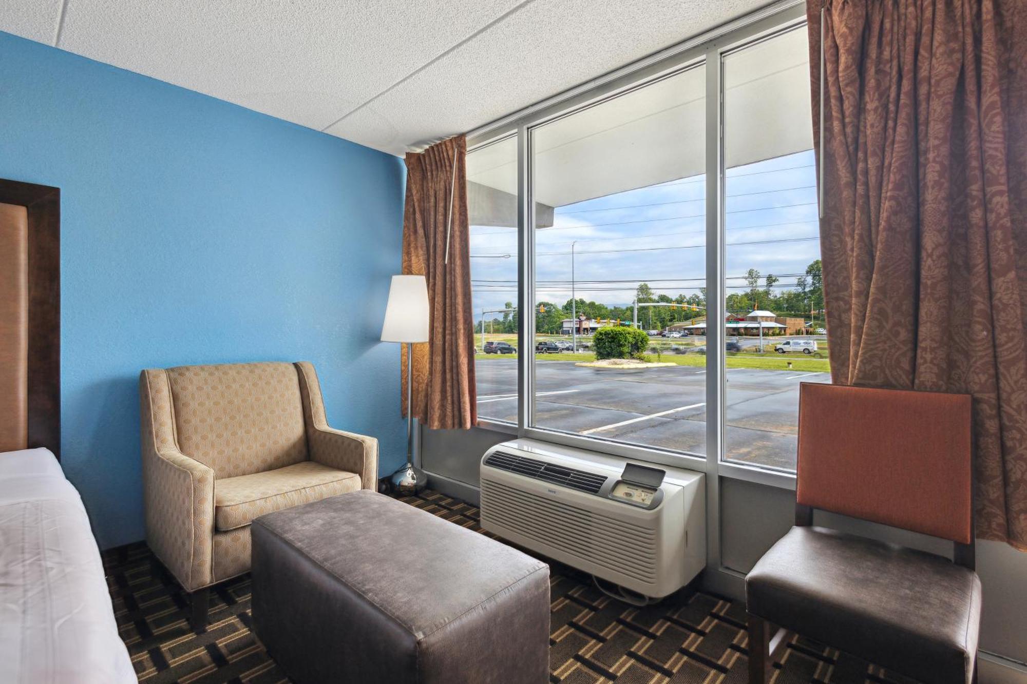 Relax Inn By Oyo Greeneville Near Hwy Us-321 エクステリア 写真