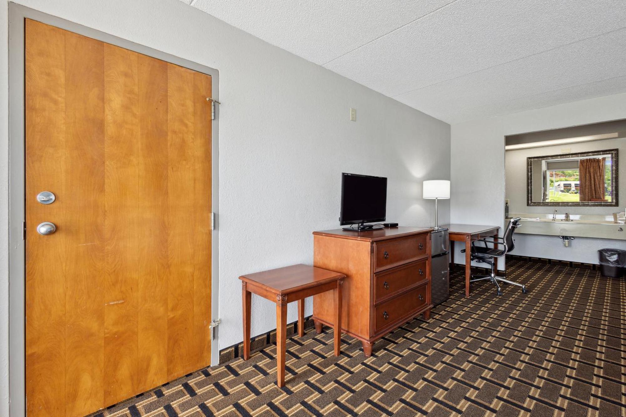 Relax Inn By Oyo Greeneville Near Hwy Us-321 エクステリア 写真